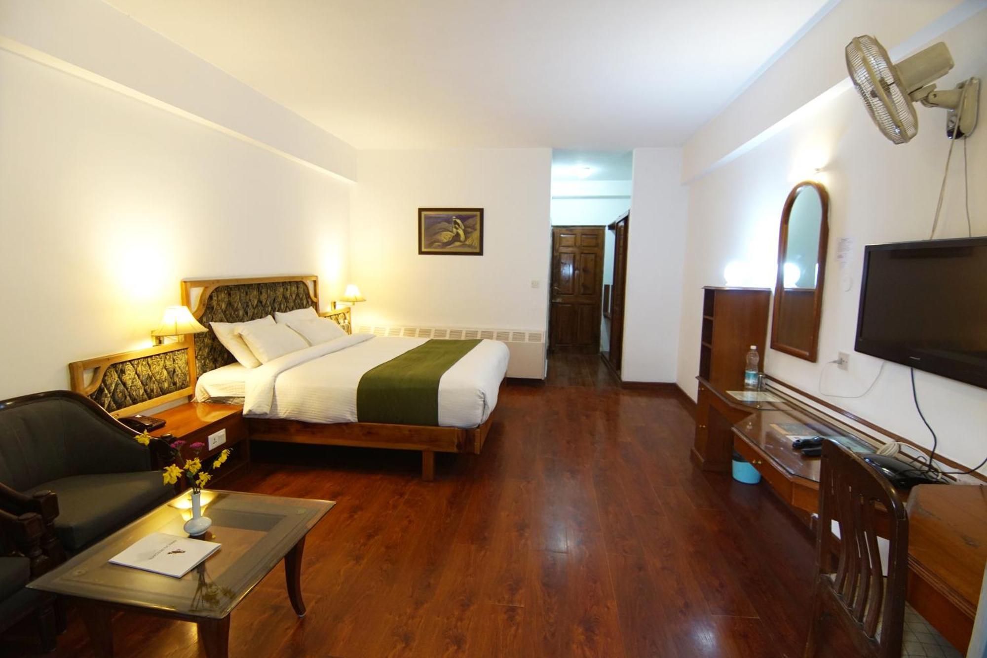 Deluxe Double Room with Balcony